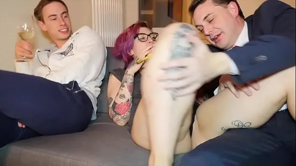 Watch ALISON GUGLIELMETTI PUT A BANANA IN HER PUSSY IN FRONT OF MAX FELICITAS AND ANDR best Clips