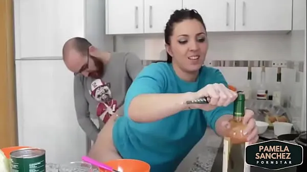 Bekijk de Fucking in the kitchen while cooking Pamela y Jesus more videos in kitchen in pamelasanchez.eu beste clips