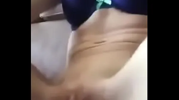 Katso Young girl masturbating with vibrator parasta leikettä
