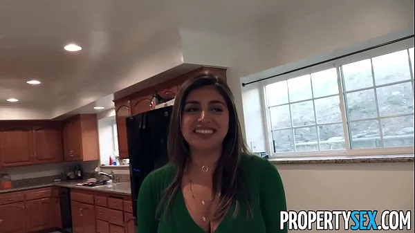 PropertySex Horny wife with big tits cheats on her husband with real estate agent सर्वश्रेष्ठ क्लिप्स देखें