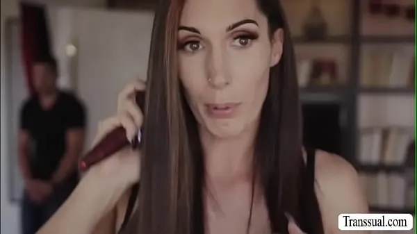 Pozrite si Stepson bangs the ass of her trans stepmom najlepších klipov
