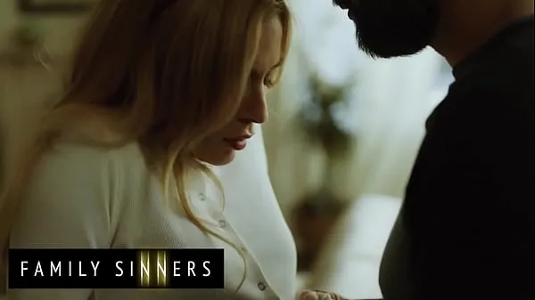 Nézd meg a Rough Sex Between Stepsiblings Blonde Babe (Aiden Ashley, Tommy Pistol) - Family Sinners legjobb klipet