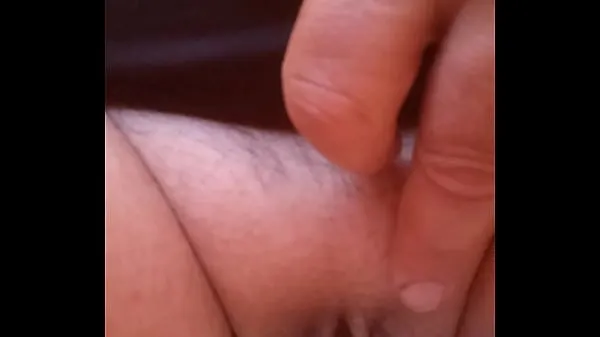 Regardez les I have a cute pussy and I show you how I masturbate by touching with my fingers meilleurs extraits