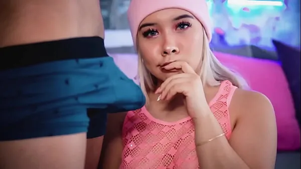 Podívejte se na Colombian blonde loves sucking her stepbrother's cock live nejlepších klipů