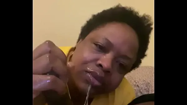 Obejrzyj Mature ebony bbw gets throat fucked by Gansgta BBC najlepsze klipy