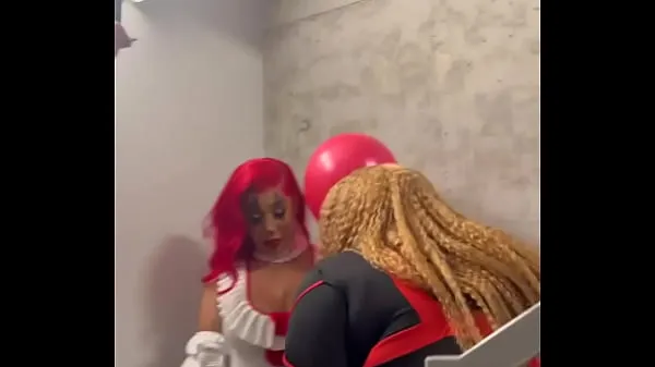 Watch TSROXIEXXX finally links up with a IG baddie “Iloveaoki”for her first female collab and nutted within 10 mins best Clips