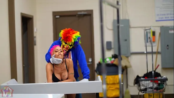 Watch Ebony Pornstar Jasamine Banks Gets Fucked In A Busy Laundromat by Gibby The Clown best Clips