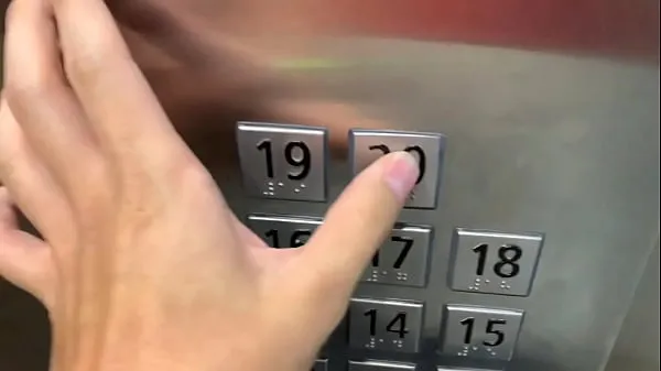 Watch Sex in public, in the elevator with a stranger and they catch us best Clips