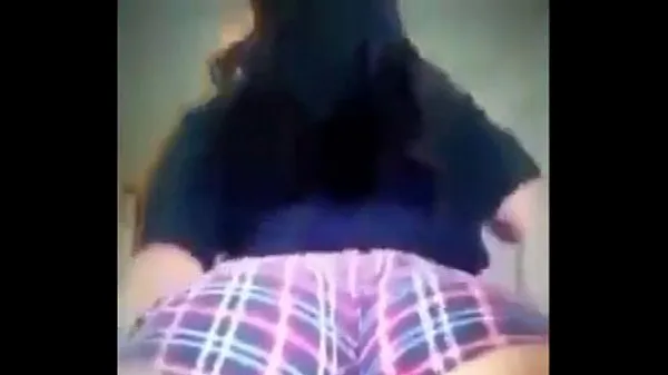 Nézd meg a Thick white girl twerking legjobb klipet